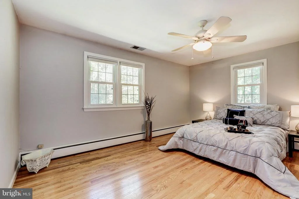 Photo of 18112 MUNCASTER ROAD