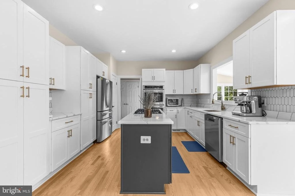 Photo of 9005 ADVANTAGE COURT