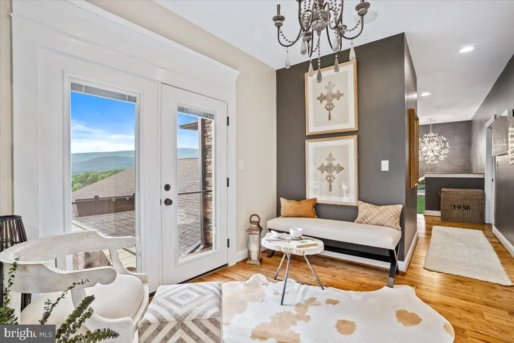Photo of 10110 EASTERDAY COURT