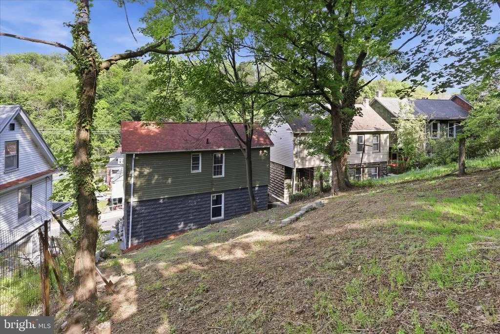 Photo of 449 BALTIMORE AVENUE
