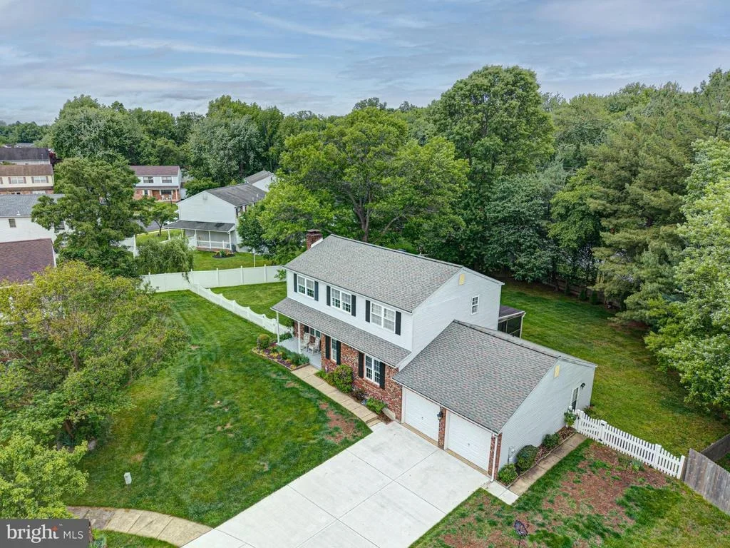Photo of 8 RISA COURT