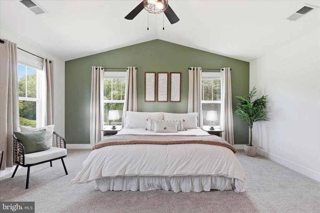 Photo of 9404 ROBERT E LEE DRIVE