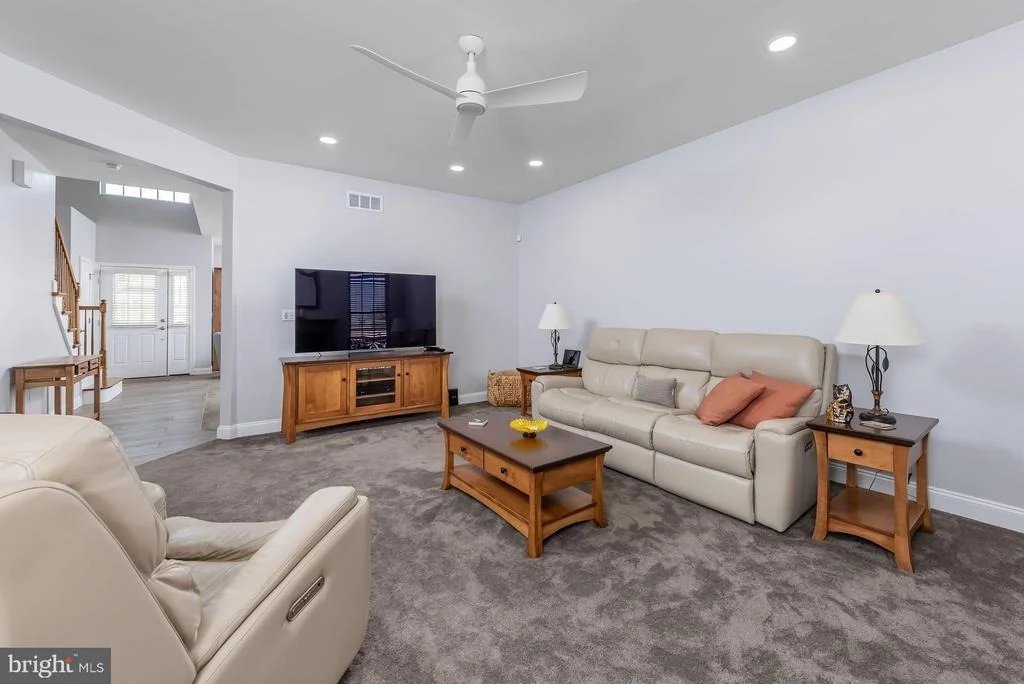 Photo of 633 WORCESTER DRIVE