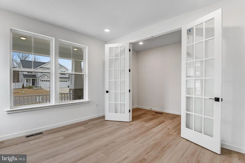 Photo of 2063 SPRINGVALE DRIVE