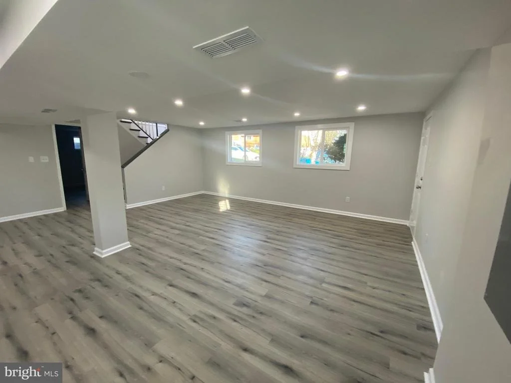 Photo of 9209 ROLLING VIEW DRIVE
