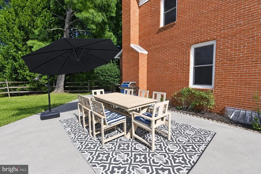 Photo of 9 RICHVIEW COURT