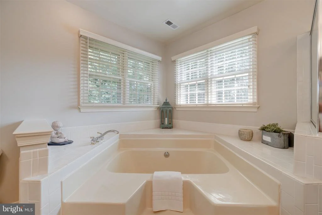 Photo of 7909 DEERLEE DRIVE
