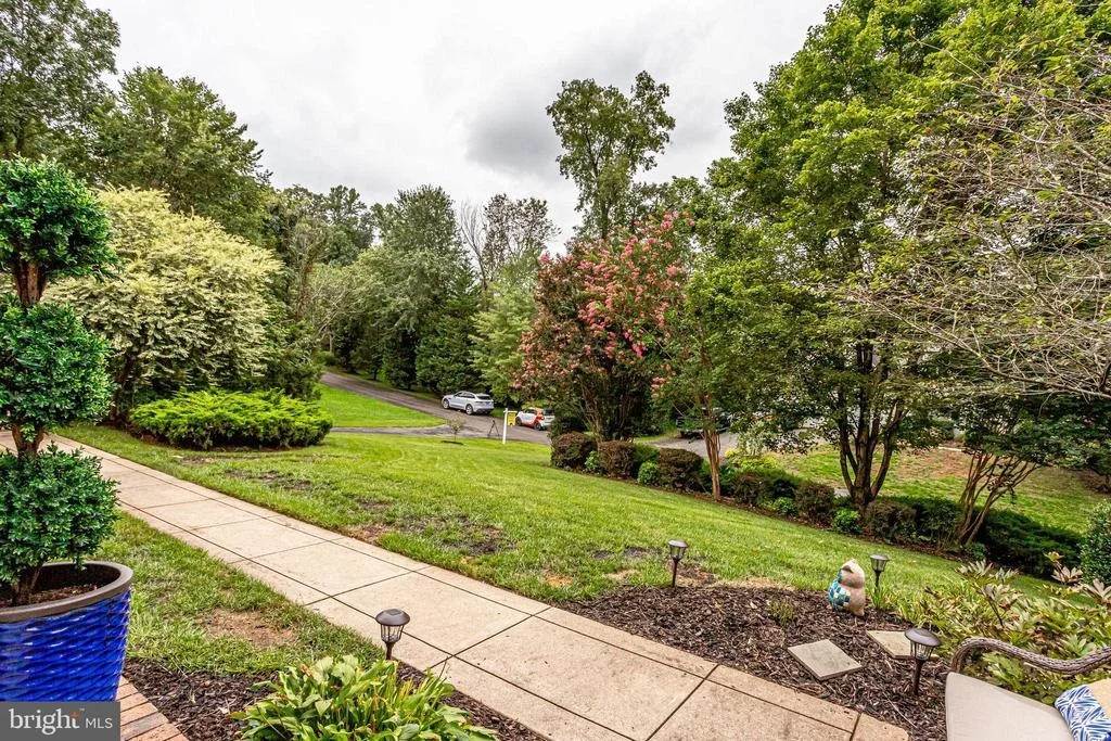 Photo of 12014 CREEKBEND DRIVE