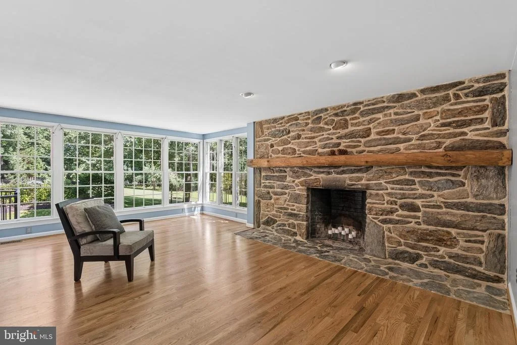 Photo of 1010 OLD BARN ROAD