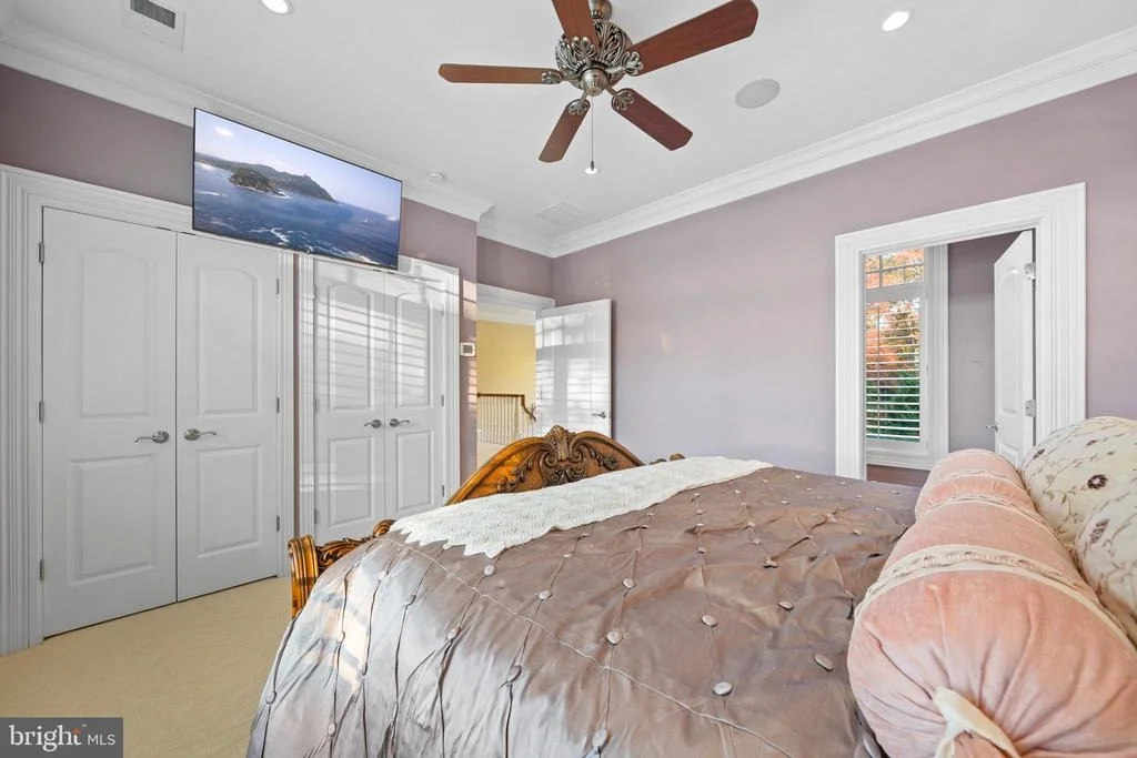 Photo of 206 HARBOR DRIVE