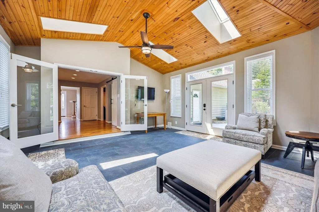 Photo of 15221 MIDDLEGATE ROAD