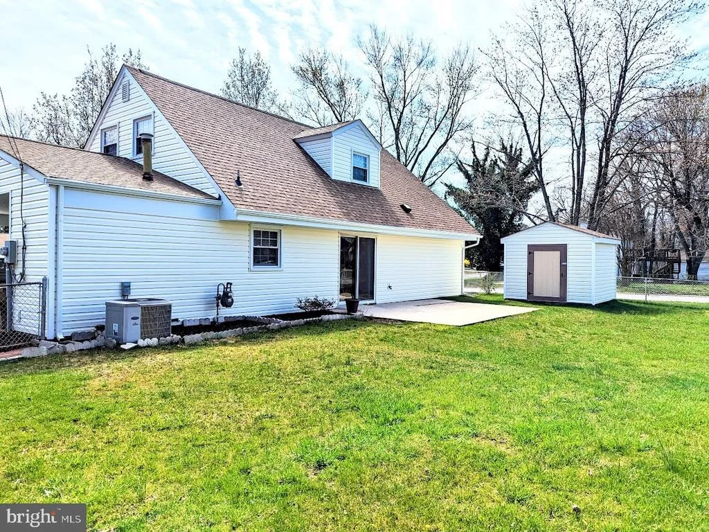 Photo of 910 BARRINGTON DRIVE