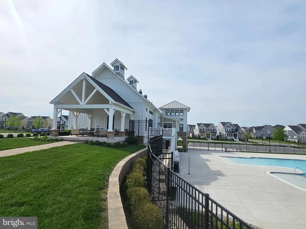 Photo of 1694 DOUBLE BANK ROAD