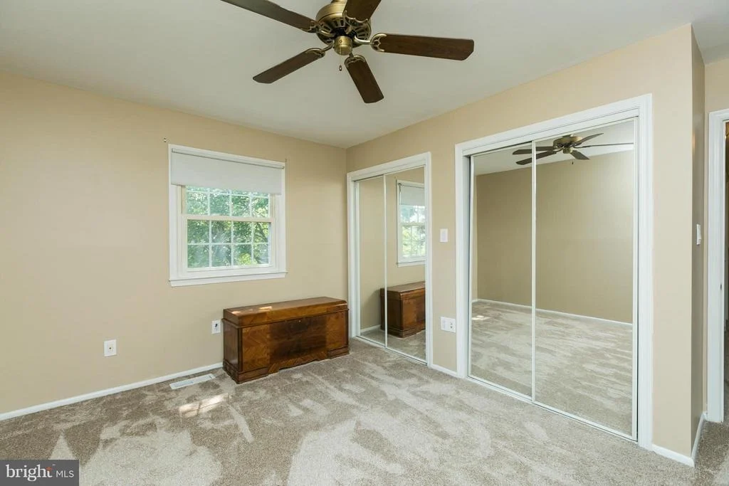 Photo of 18516 ROLLING ACRES WAY