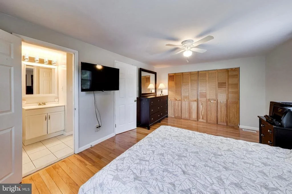 Photo of 9152 BURKE ROAD