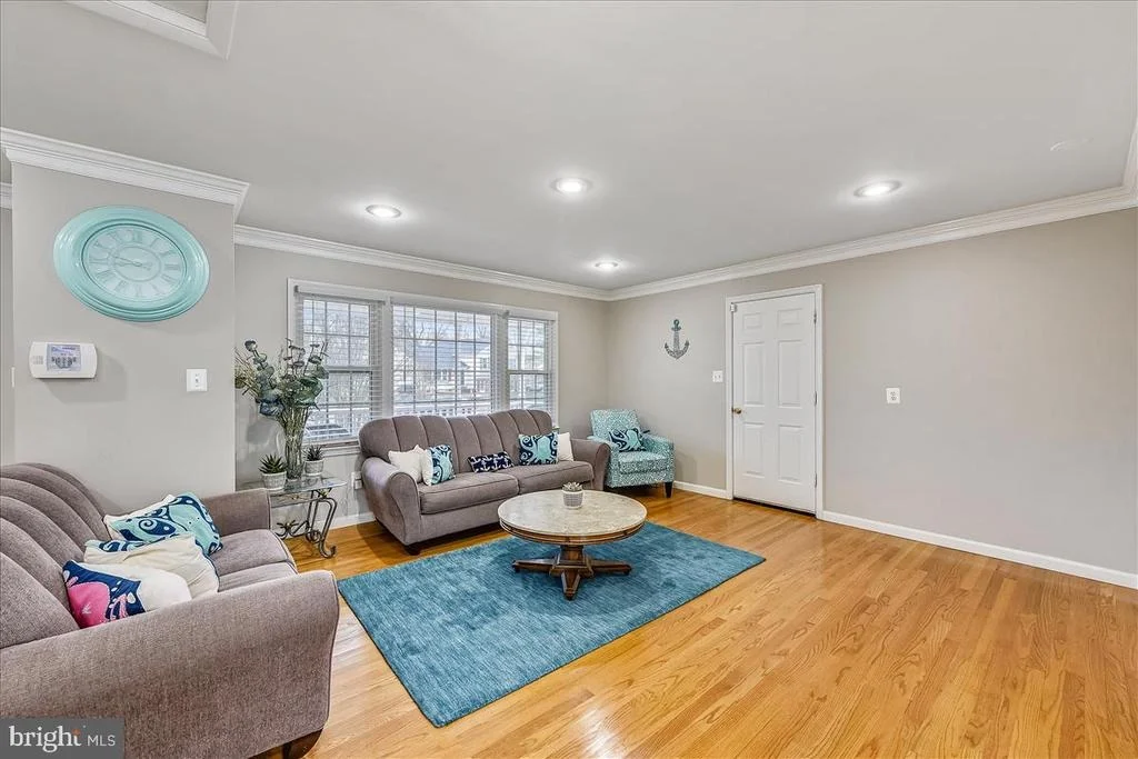 Photo of 9808 GREENVIEW LANE