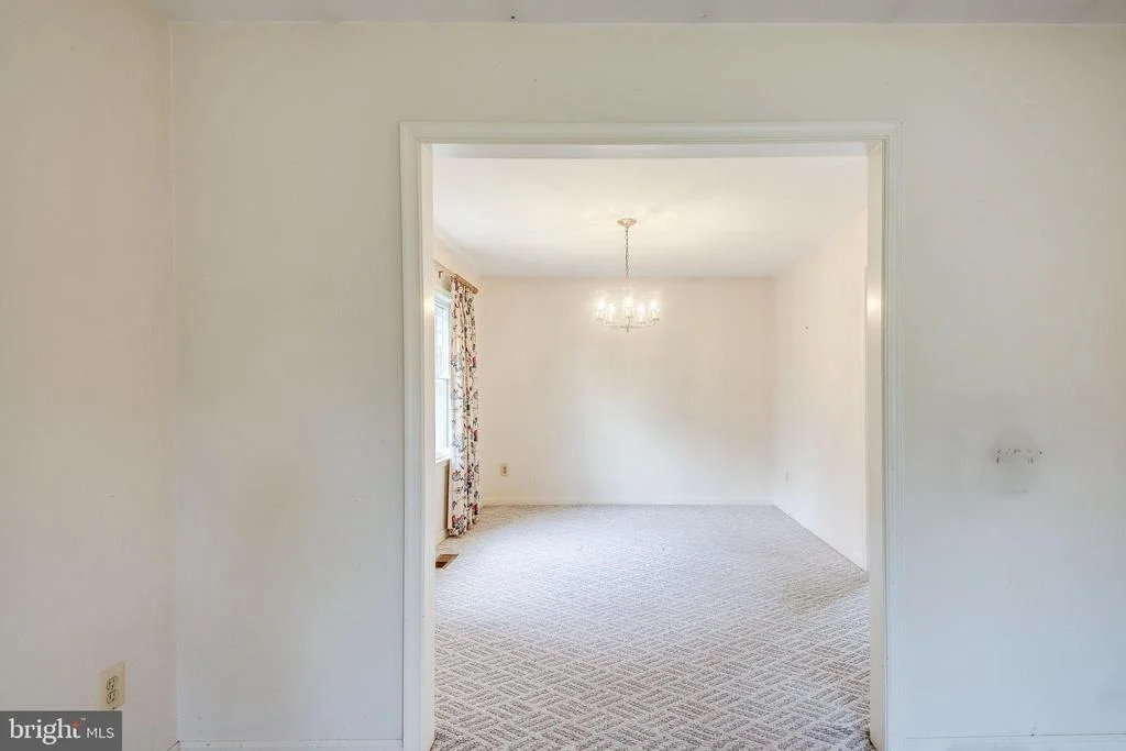 Photo of 5550 JACLYN DRIVE