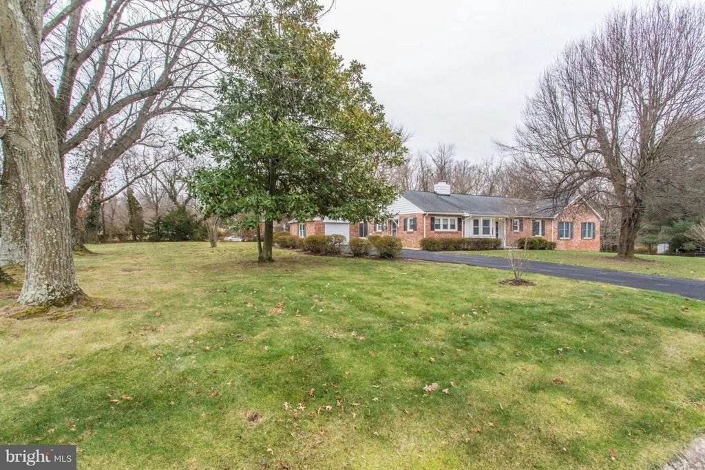 Photo of 3823 MODE STREET