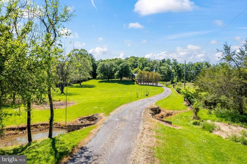 Photo of 9032 JAMES MADISON HIGHWAY