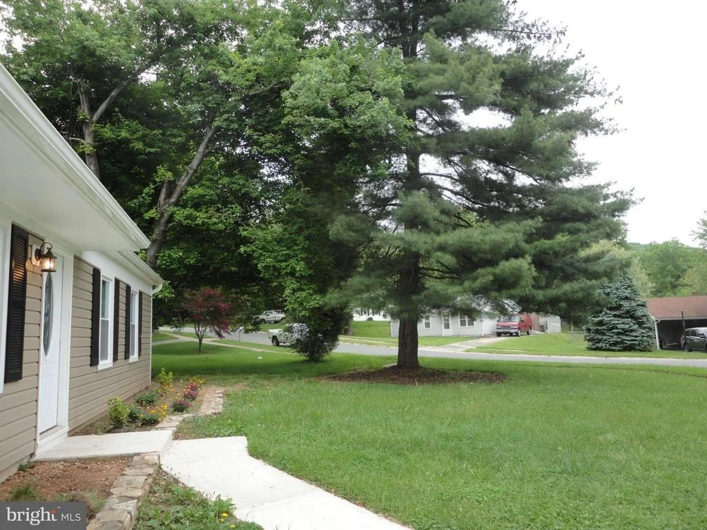 Photo of 9329 WHITE ROCK AVENUE