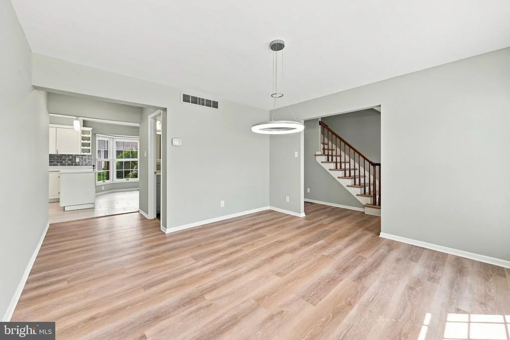 Photo of 16 KENSINGTON DRIVE
