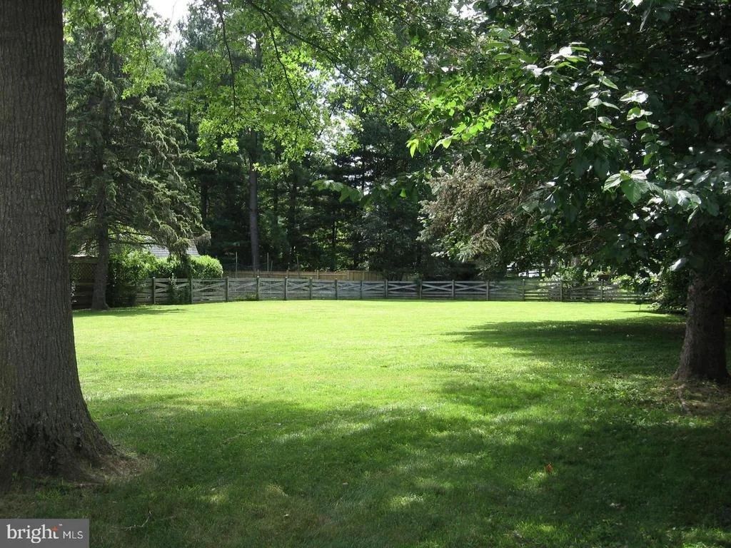 Photo of 18519 BOWIE MILL ROAD