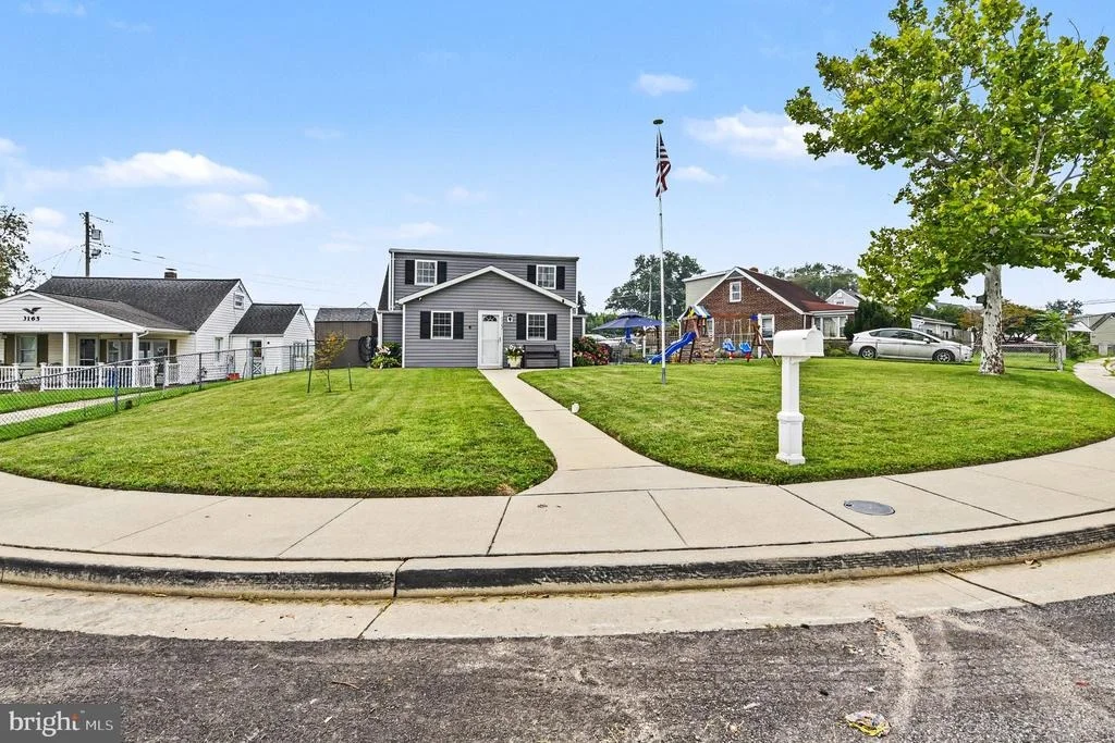 Photo of 3167 BAYBRIAR ROAD