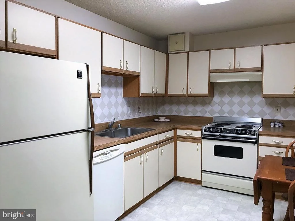 Photo of Unit 209 at 15107 INTERLACHEN DRIVE