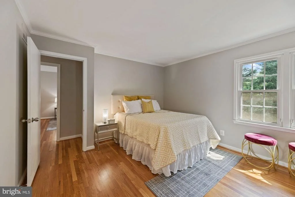 Photo of 7700 FALSTAFF ROAD