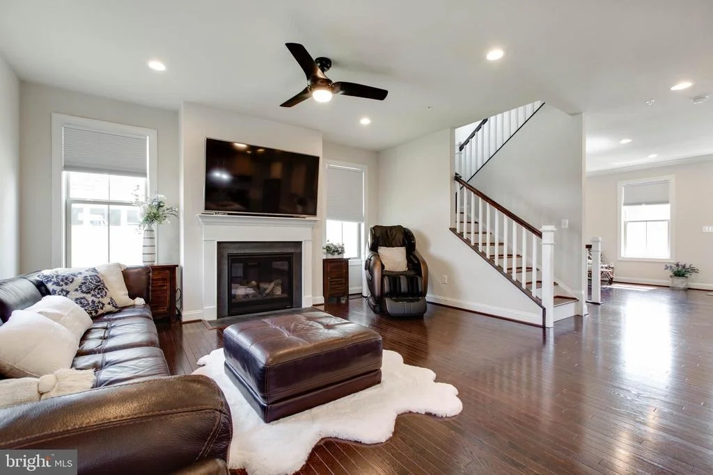 Photo of 4396 SHAMROCK DRIVE