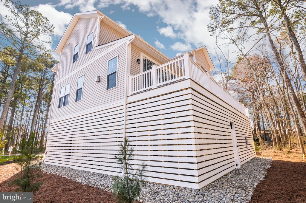 Photo of 404 SALT POND ROAD