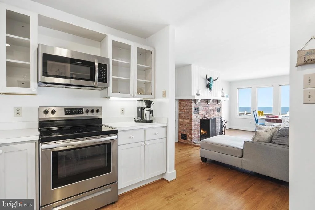 Photo of 5424 BEACH DRIVE