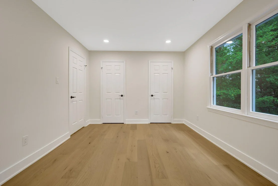 Photo of 1132 SPRINGVALE ROAD