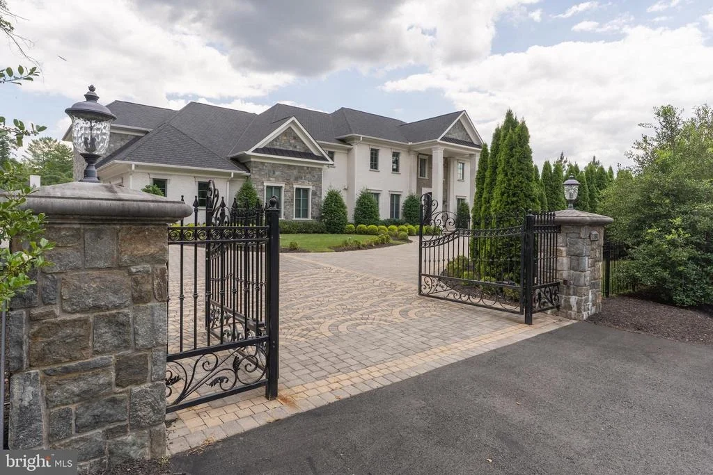 Photo of 1181 BALLANTRAE LANE
