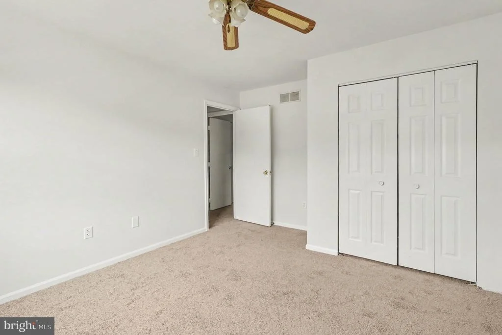 Photo of 737 FOX CHASE CIRCLE