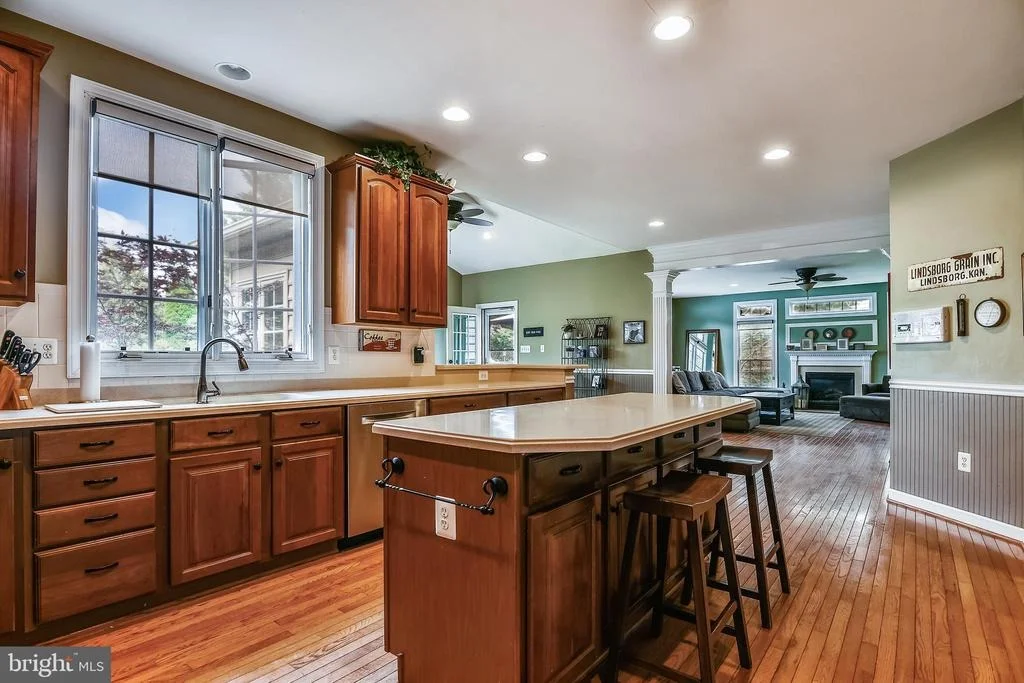 Photo of 13903 BROMFIELD ROAD
