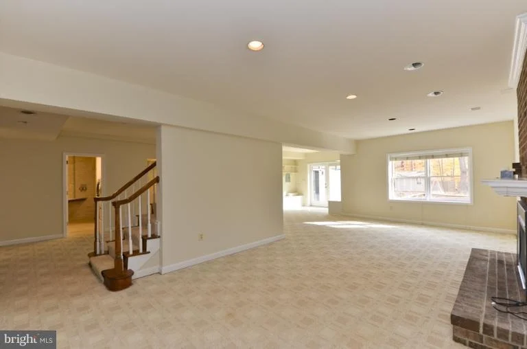 Photo of 6509 BELLAMINE COURT