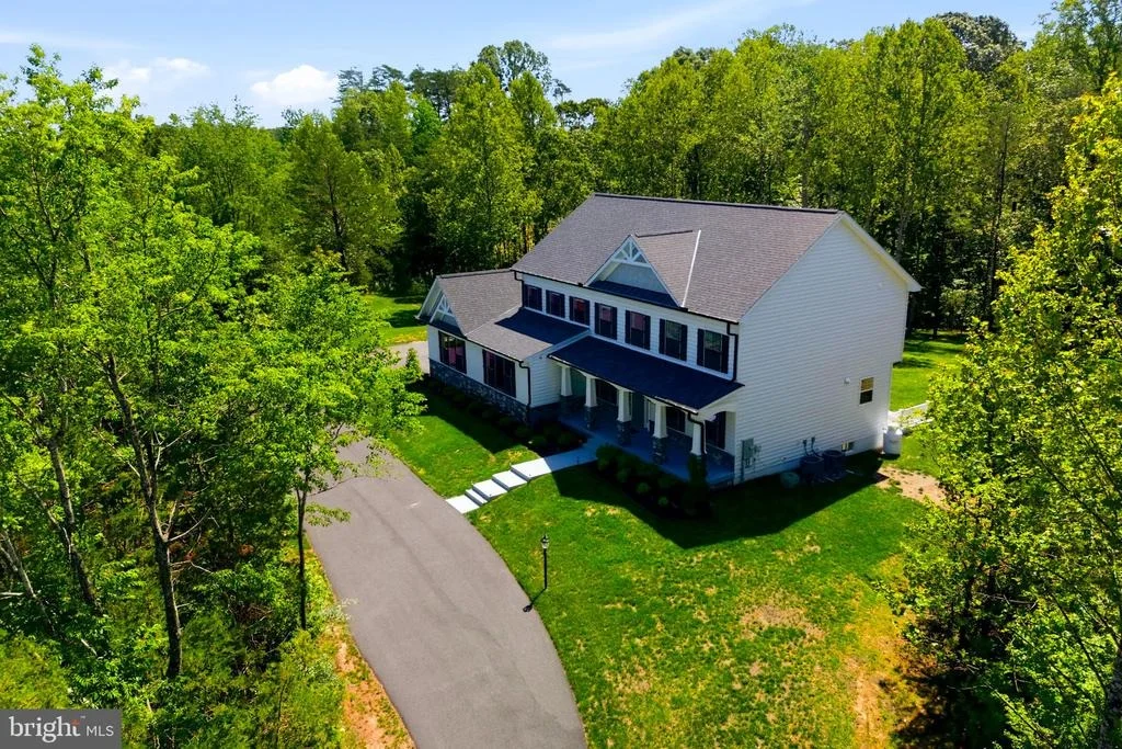 Photo of 301 KINGDOM DRIVE