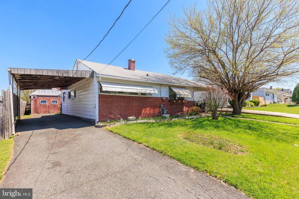 Photo of 2405 BRUNSWICK ROAD