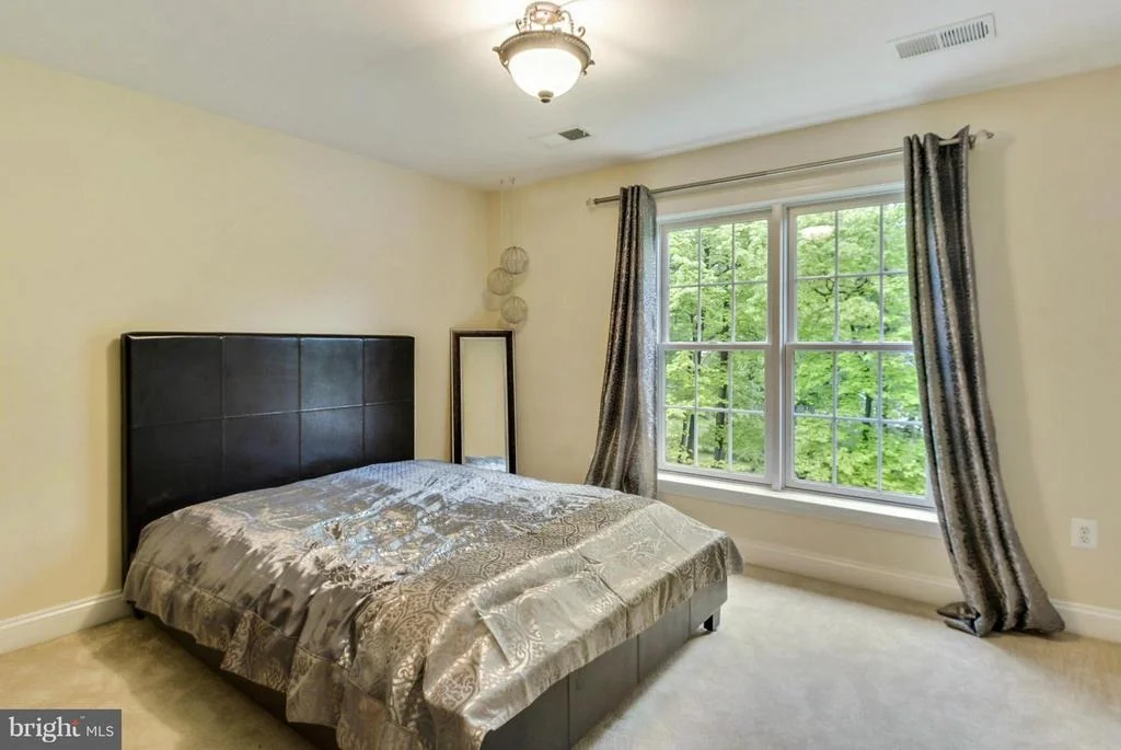 Photo of 5503 SIDEBURN ROAD