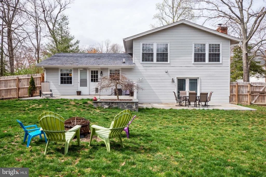 Photo of 3204 DEVONSHIRE ROAD