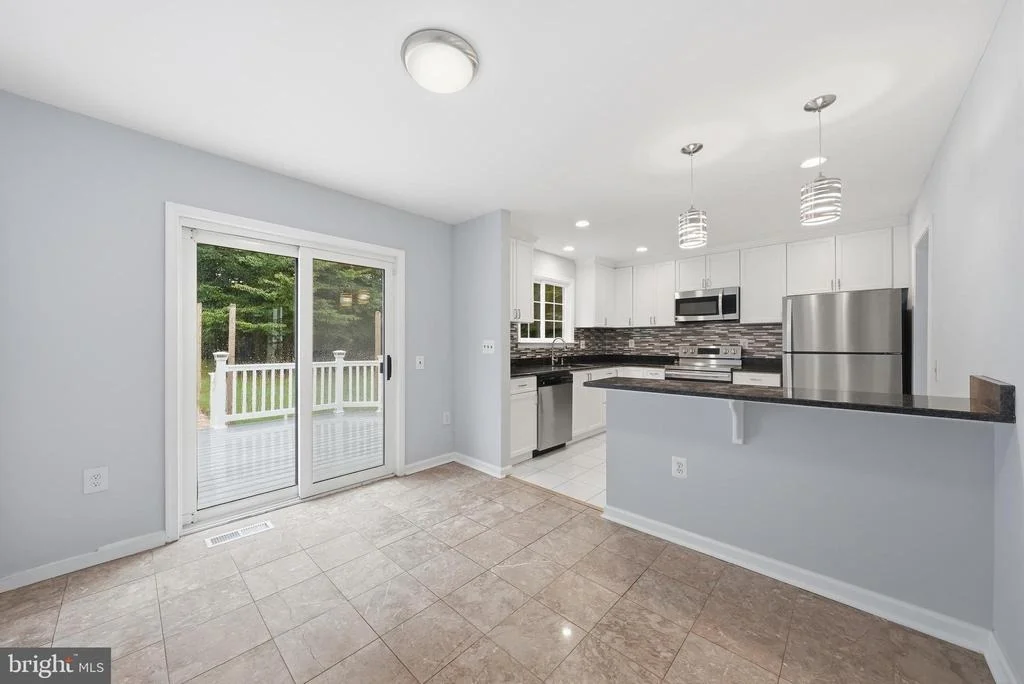 Photo of 10101 MADRONAWOOD DRIVE