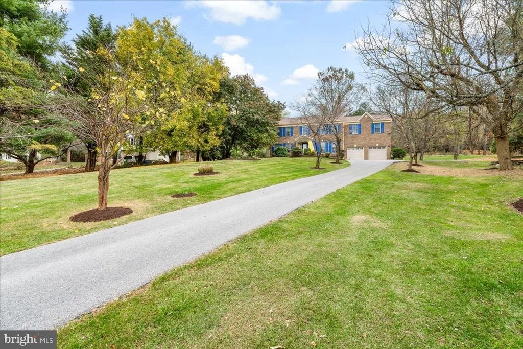 Photo of 4634 FELDSPAR ROAD