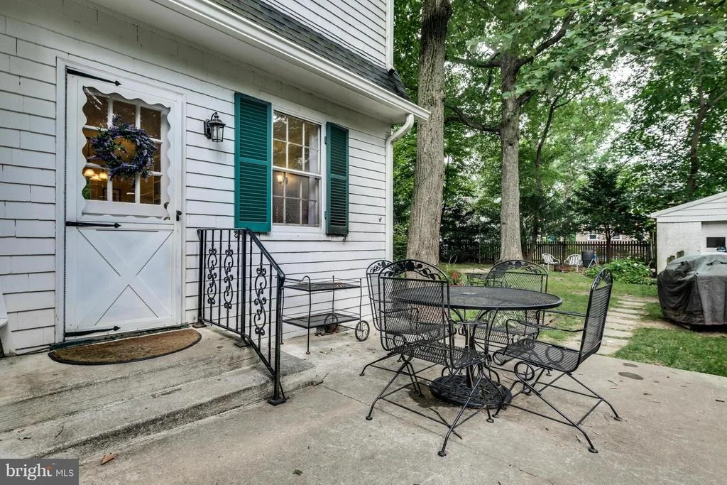 Photo of 122 OAK DRIVE