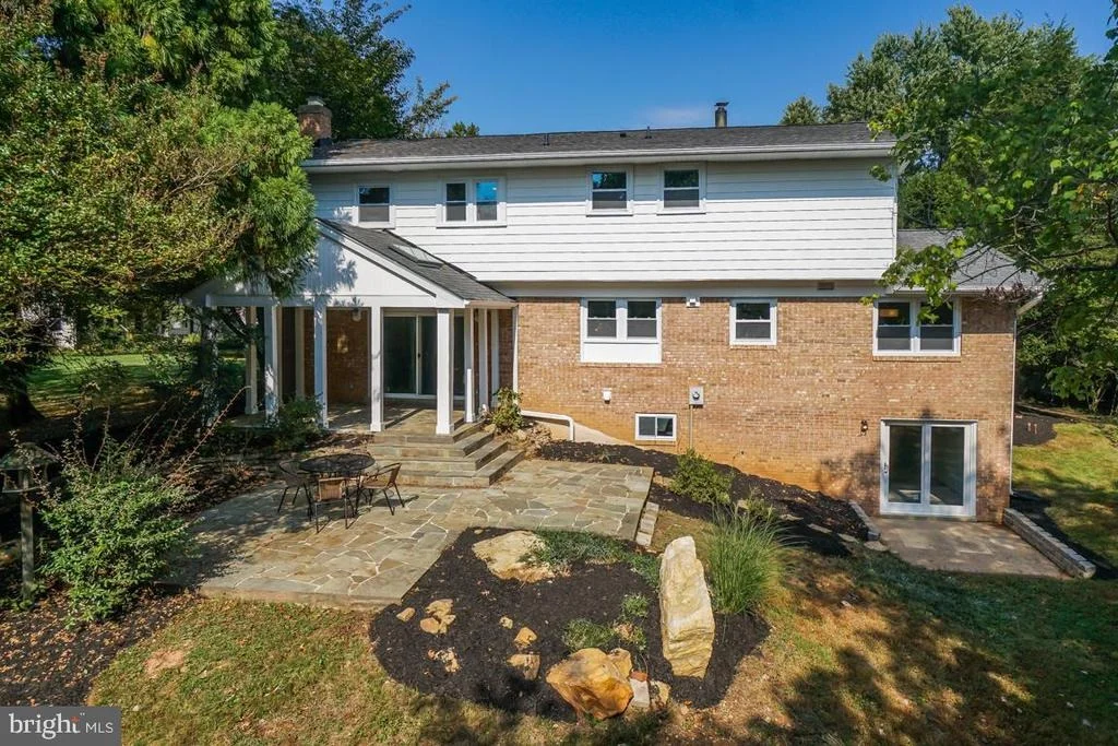 Photo of 913 SADDLEBACK COURT