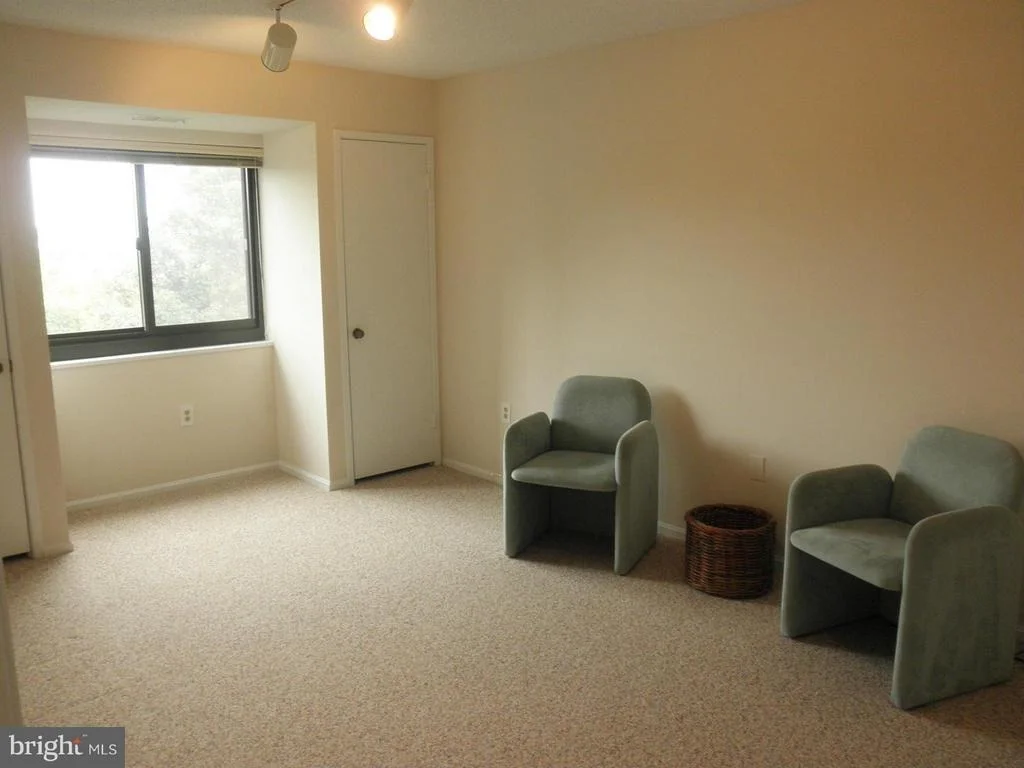 Photo of Unit 1014 at 15100 INTERLACHEN DRIVE