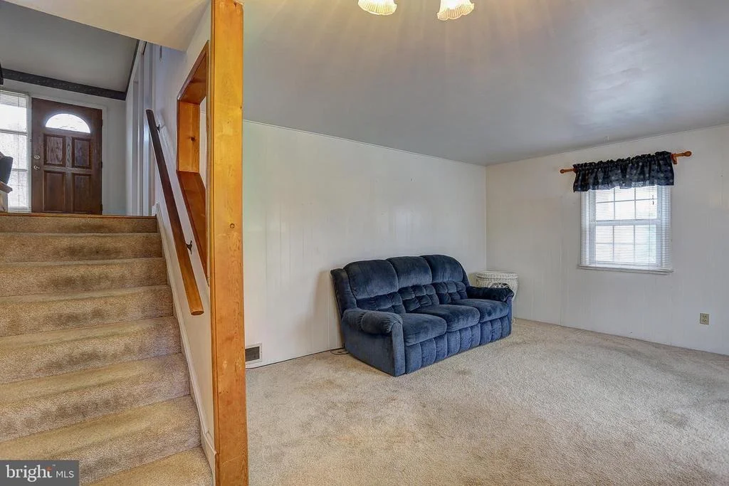 Photo of 6105 WINDHAM ROAD