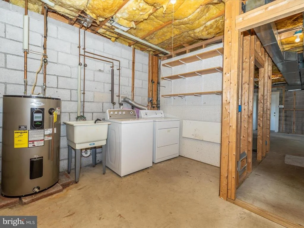 Photo of 1589 SMILEY DRIVE