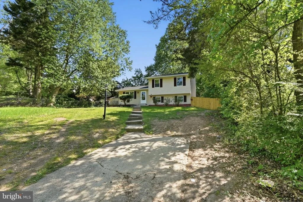 Photo of 7251 STRAWBERRY PLACE