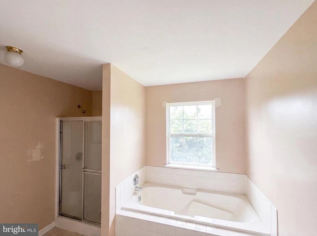 Photo of 32 LEENA LANE